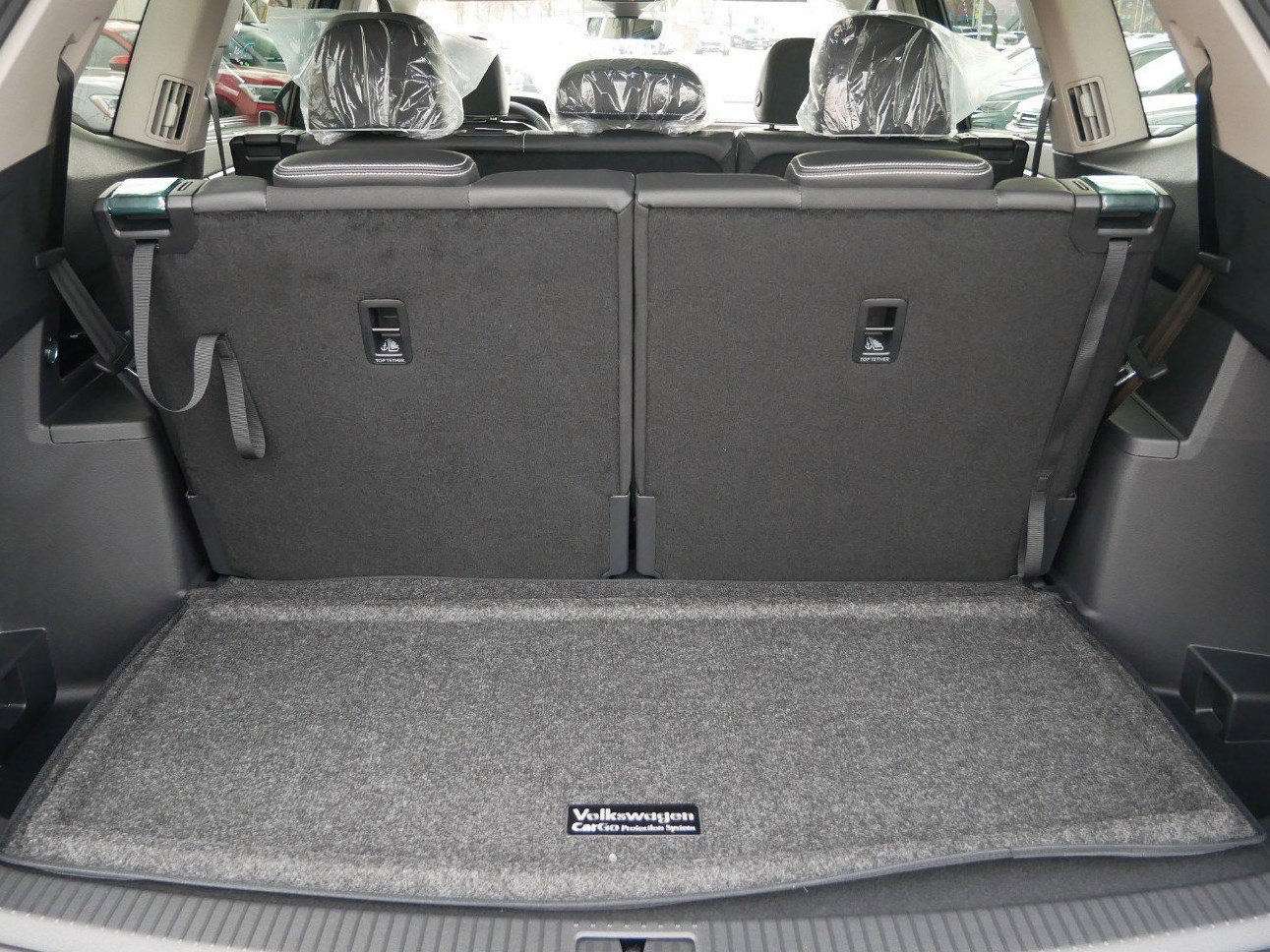 2025 Volkswagen Atlas SEL Premium R-Line photo 4