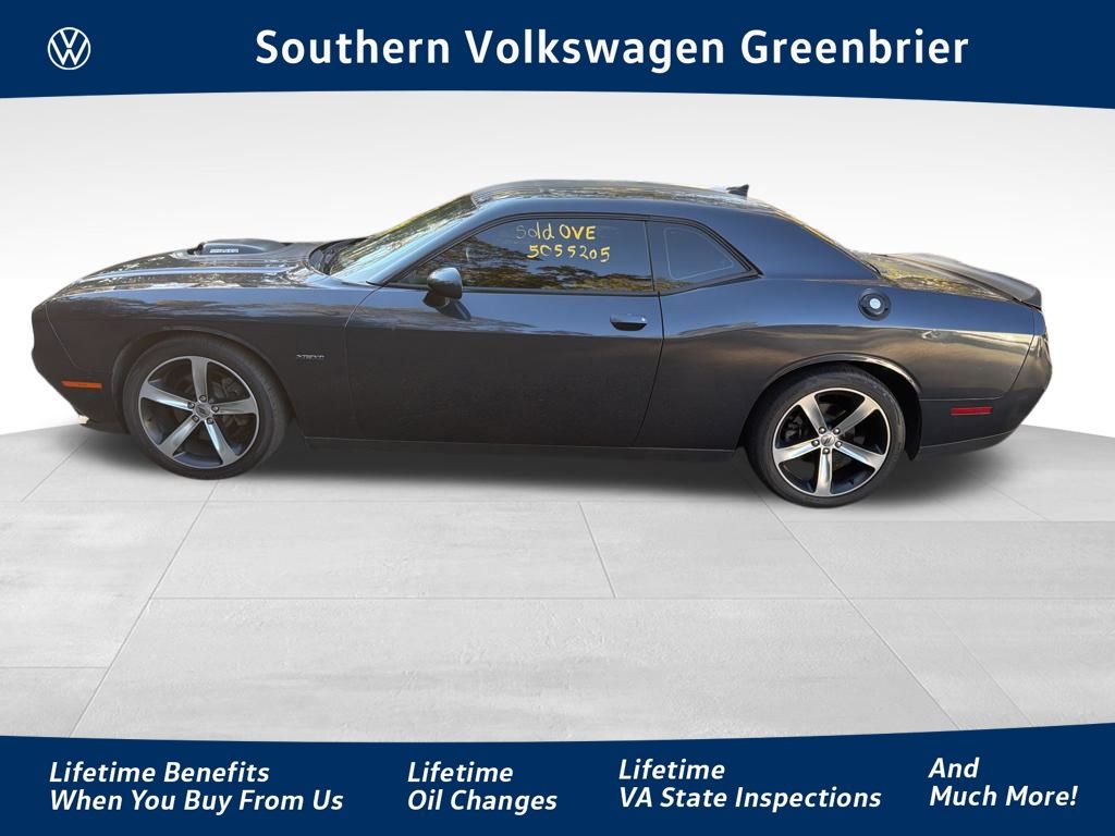2018 Dodge Challenger R/T photo 2