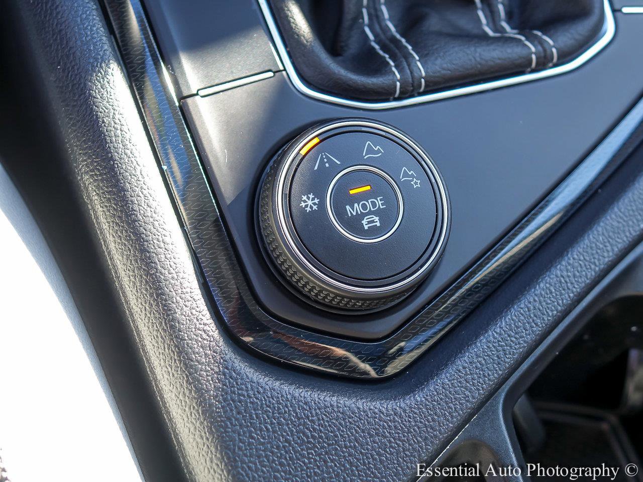 2025 VOLKSWAGEN TAOS - Image 16