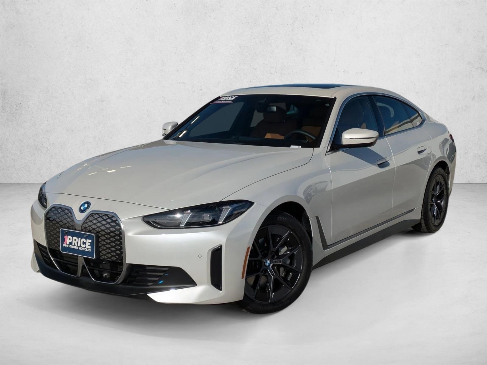 2025 BMW i4 40's photo