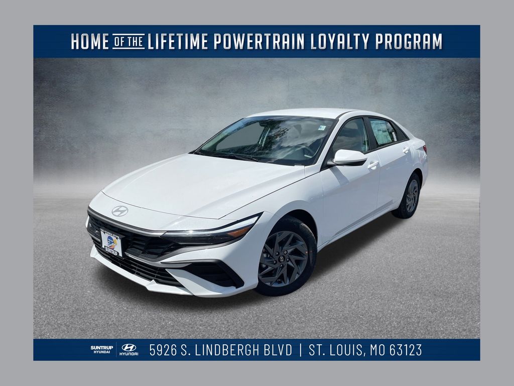 2025 Hyundai Elantra Blue's photo