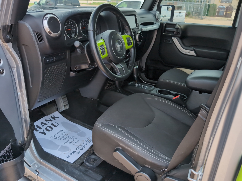 2017 Jeep Wrangler Unlimited Rubicon photo 9