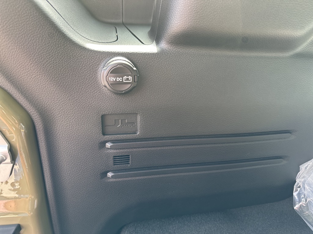 2025 Jeep Wrangler Sport photo 30