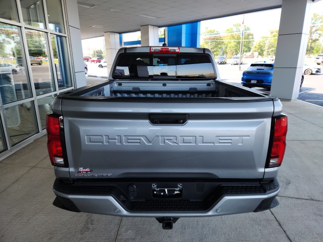 2025 Chevrolet Colorado Work Truck LT photo 3