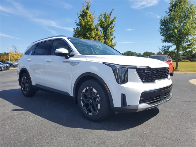2026 Kia Sorento S photo 3