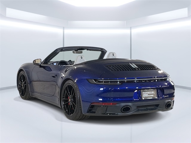 2023 Porsche 911 GTS photo 3