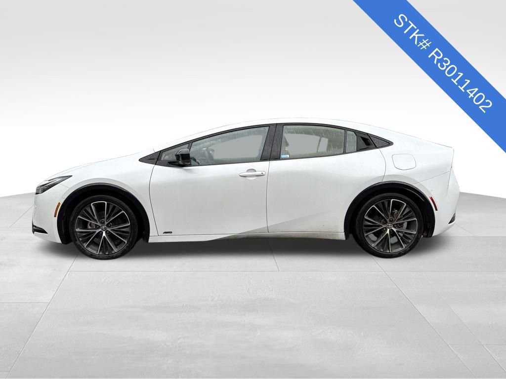 2024 Toyota Prius Limited photo 4