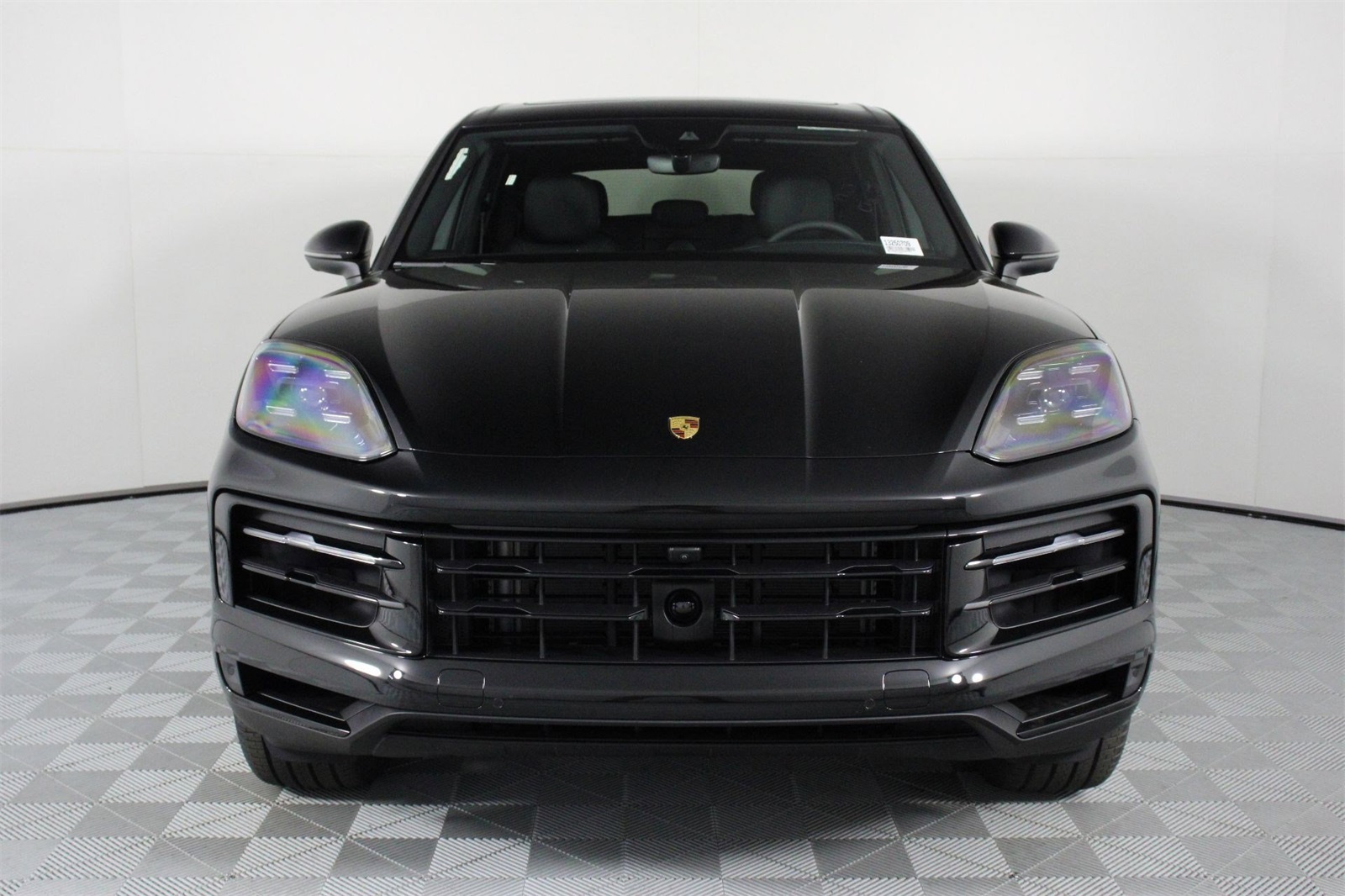 2025 Porsche Cayenne photo 10
