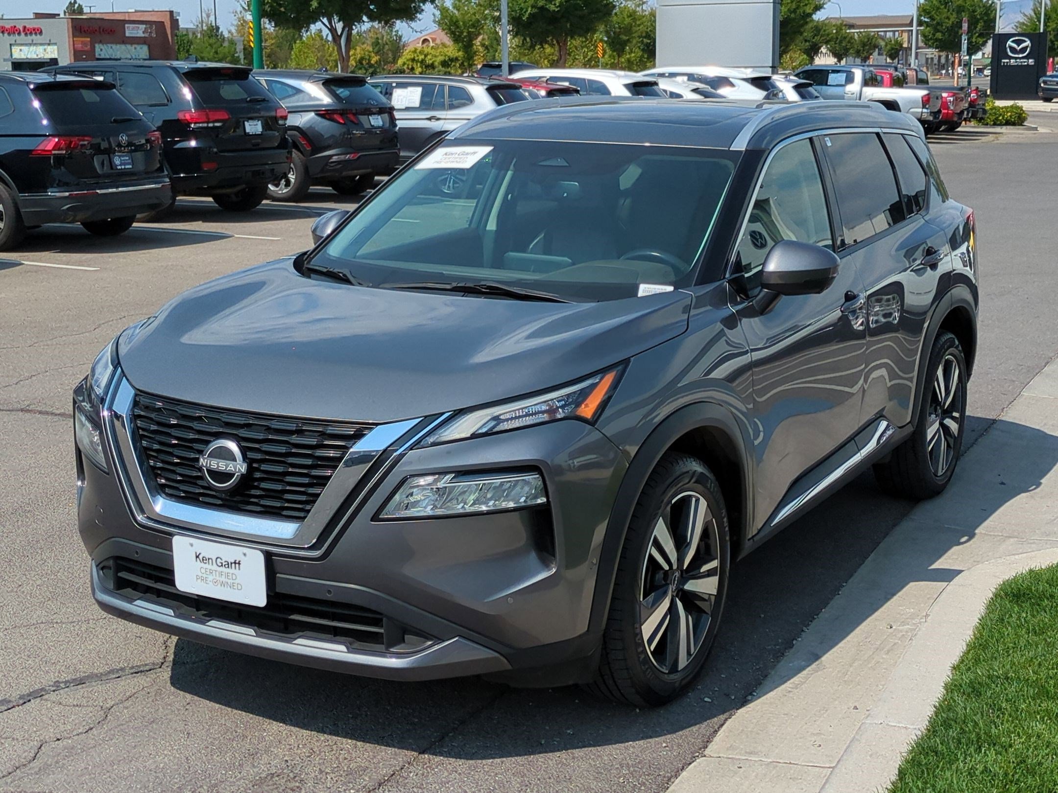 2023 Nissan Rogue SL photo 7