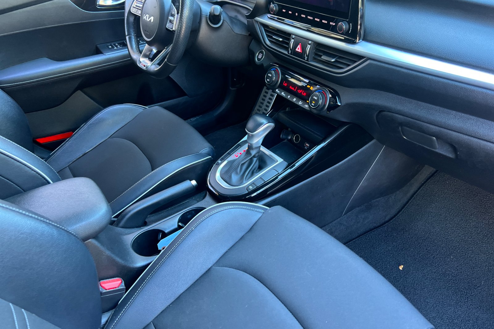 2023 Kia Forte GT-Line photo 11