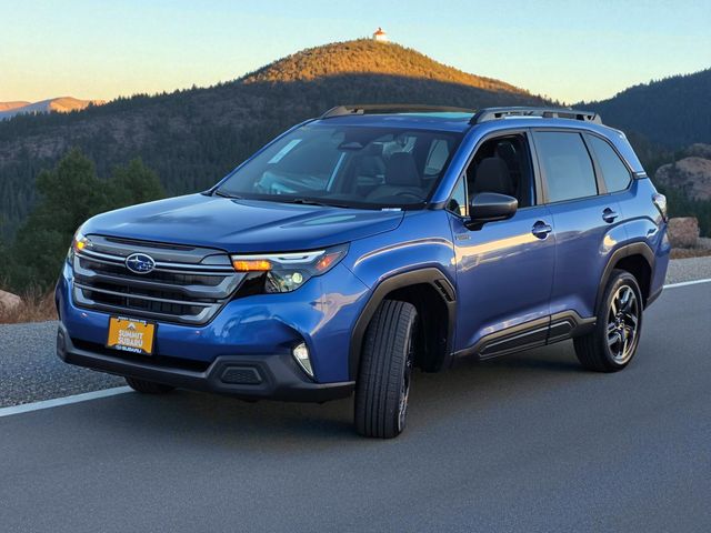 2025 Subaru Forester Premium photo 2