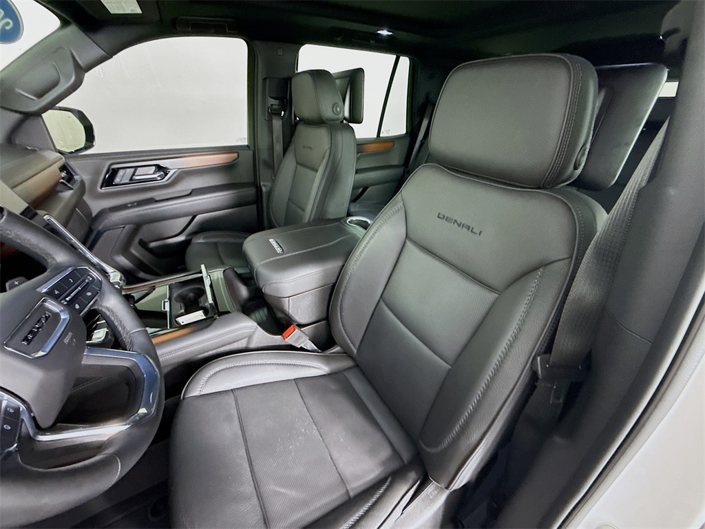 2025 Gmc Yukon Denali photo 4