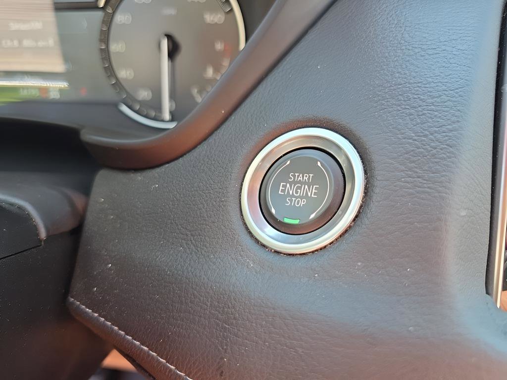 2023 Cadillac XT4 Luxury photo 17