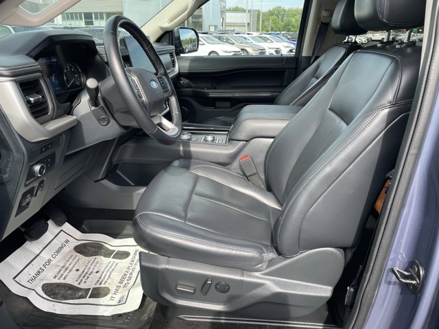 2022 Ford Expedition XLT photo 28