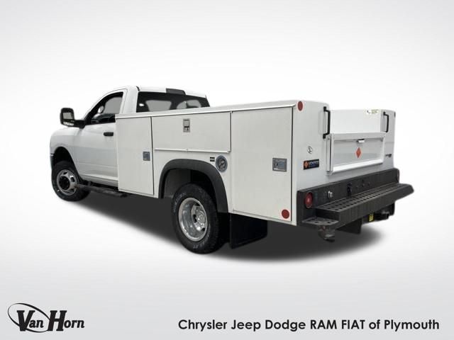 2024 Ram 3500 Tradesman photo 3