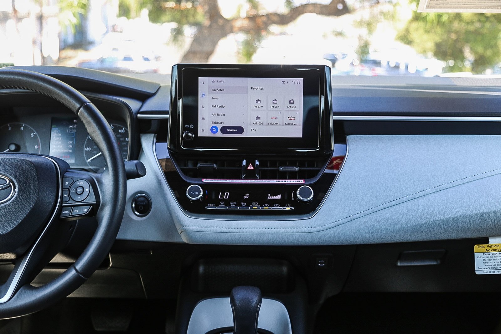 2024 Toyota Corolla Hybrid SE photo 13