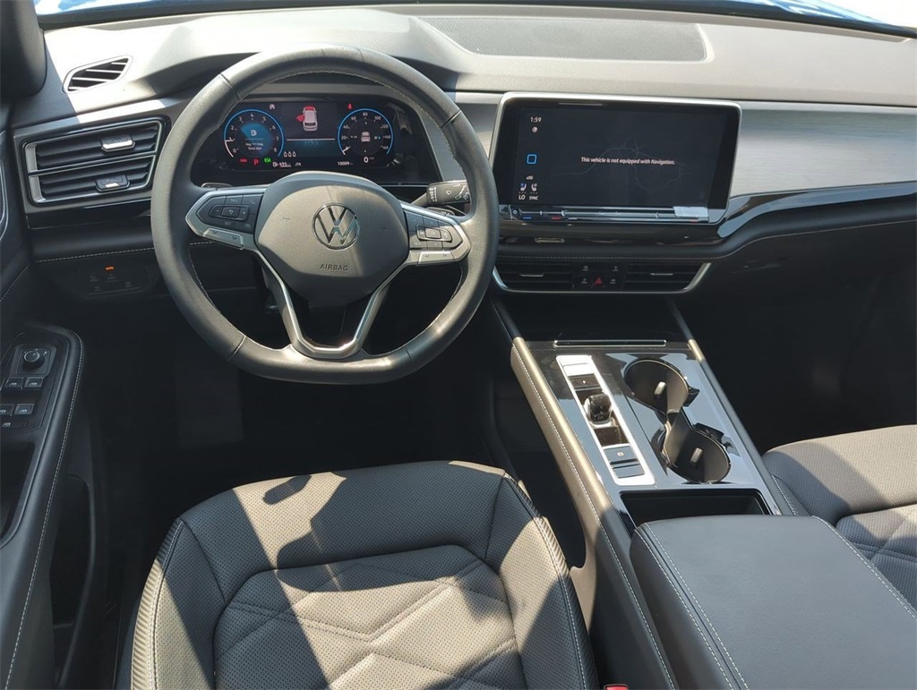 2025 Volkswagen Atlas Cross Sport SEL R-Line photo 16