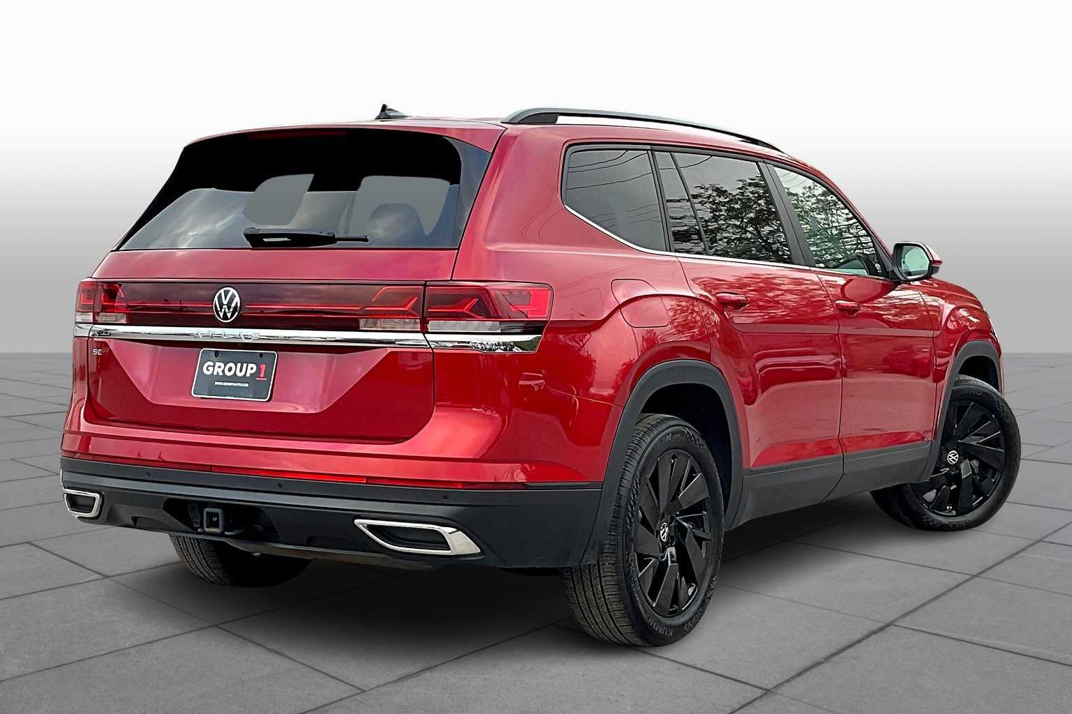 2024 Volkswagen Atlas SE Technology photo 12