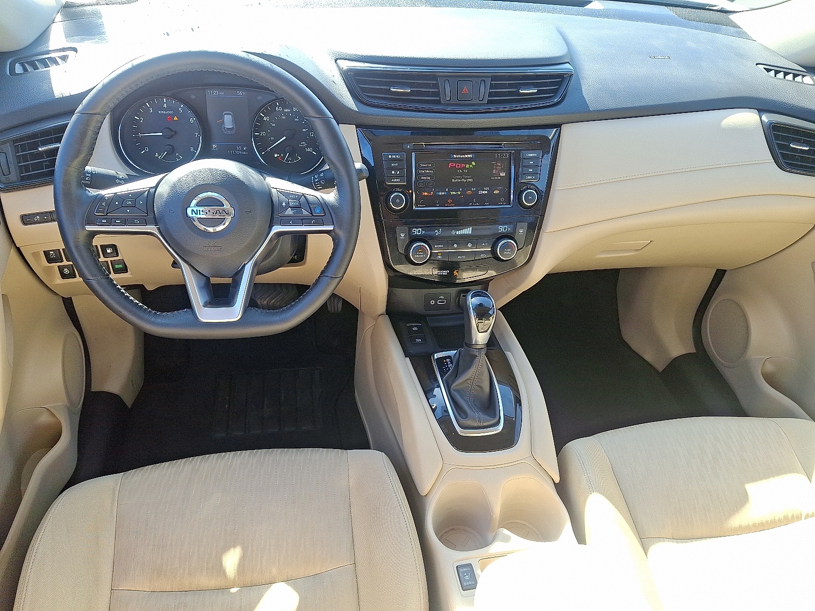 2019 Nissan Rogue SV photo 9