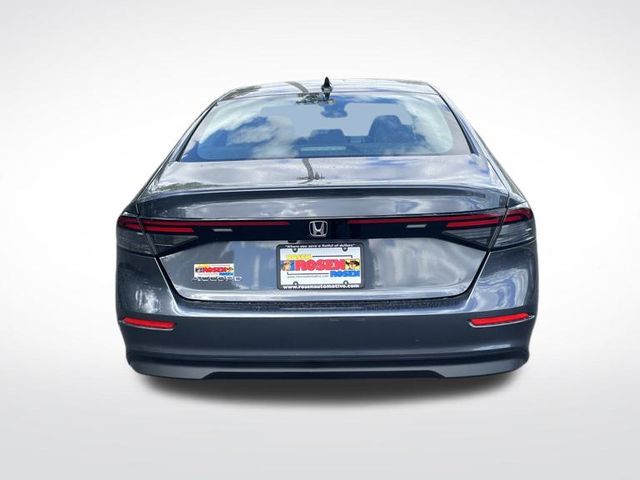 2025 Honda Accord SE photo 4