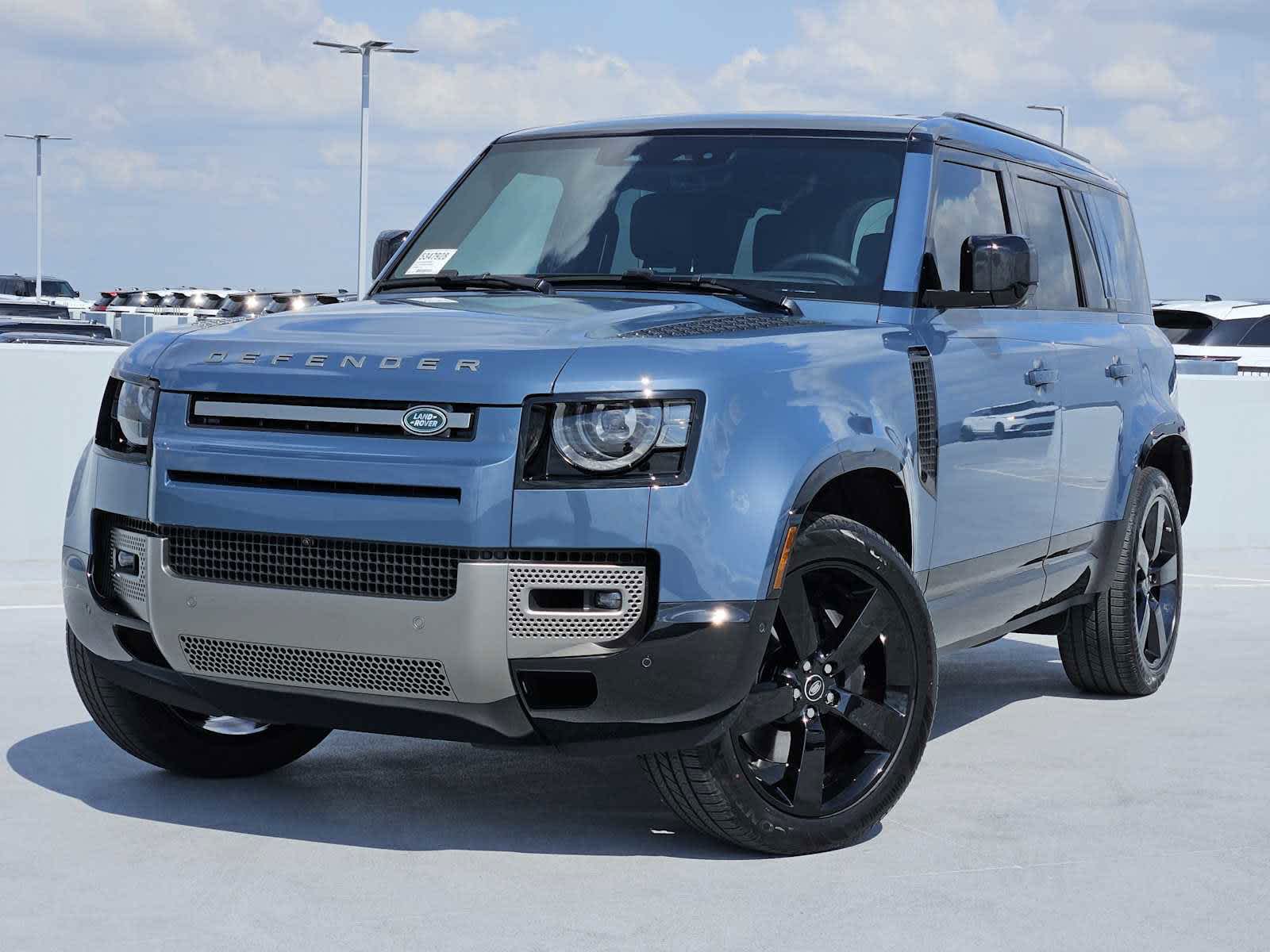 2025 Land Rover Defender X-Dynamic SE