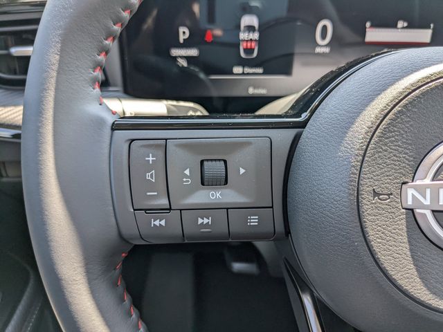 2025 Nissan Kicks SR photo 18