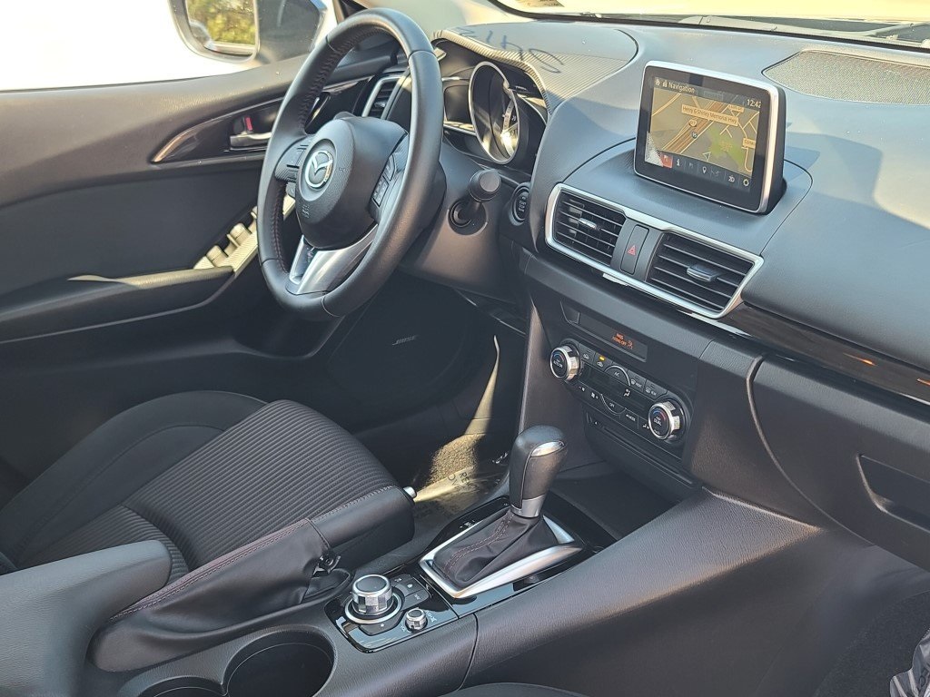 2015 Mazda Mazda3 Touring photo 18