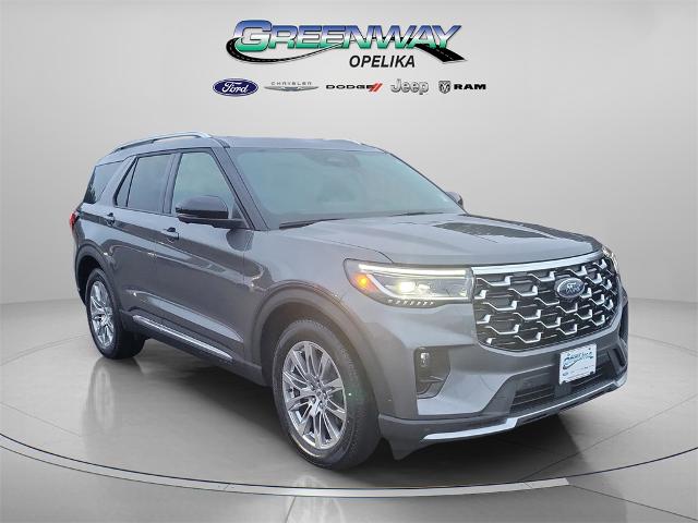 2026 Ford Explorer Platinum's photo
