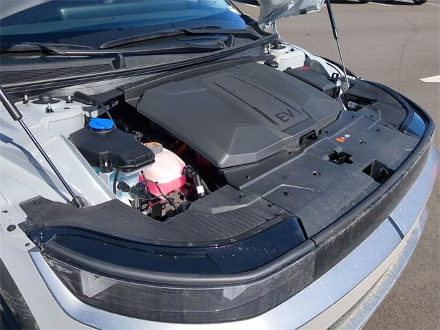 2025 Hyundai Ioniq 5 SE photo 24