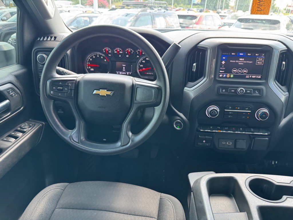 2024 Chevrolet Silverado 2500HD Custom photo 14