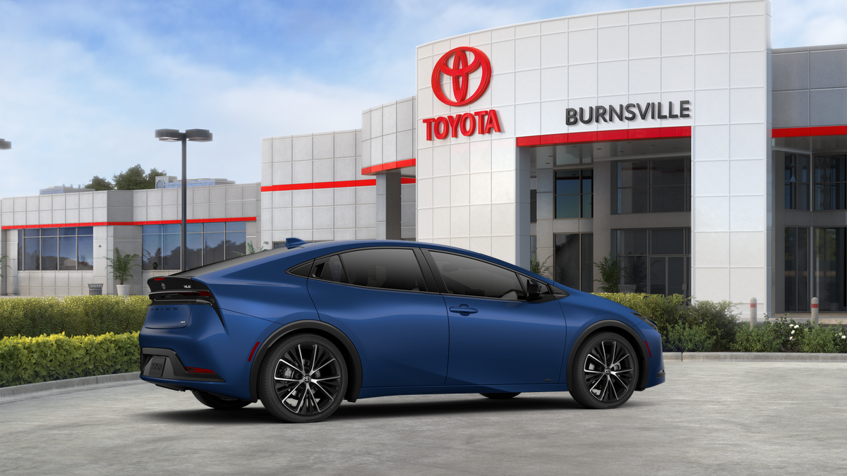 2025 Toyota Prius XLE photo 9