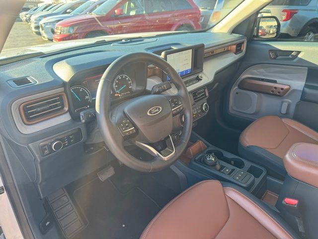 2024 Ford Maverick Lariat photo 2