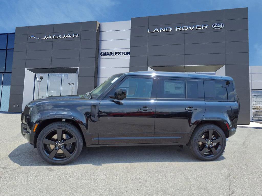 2025 Land Rover Defender 110 X-Dynamic SE photo 2