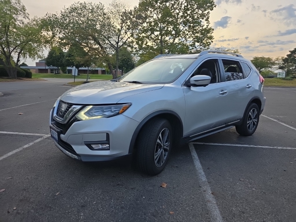 2017 Nissan Rogue SL photo 6