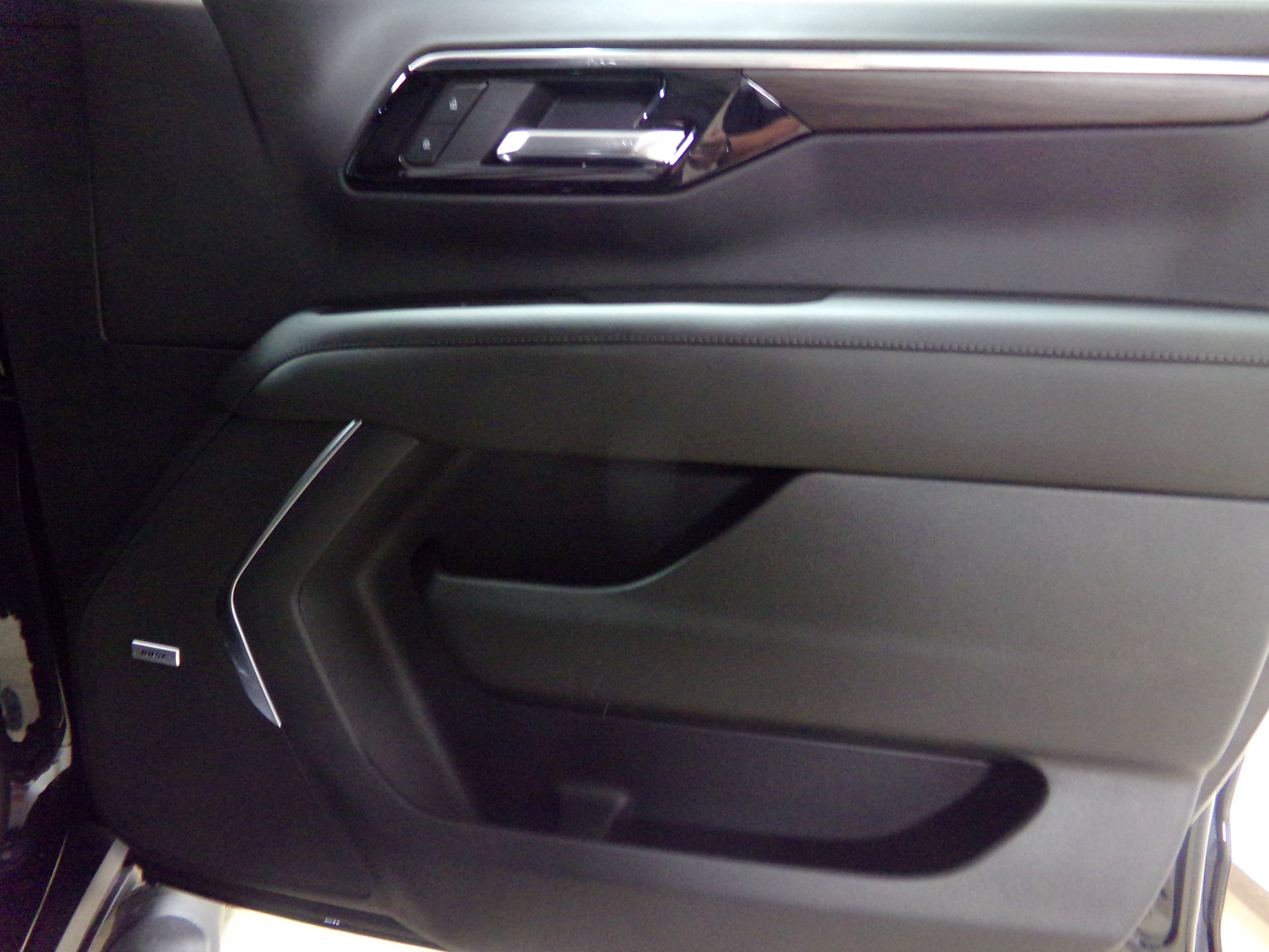 2025 Chevrolet Tahoe Z71 photo 7