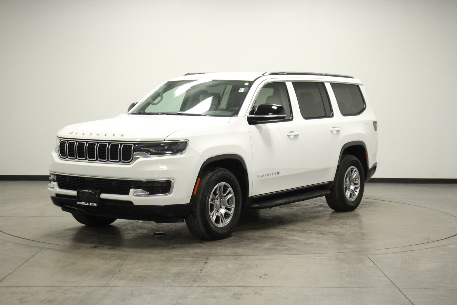 2024 Jeep Wagoneer Base photo 3