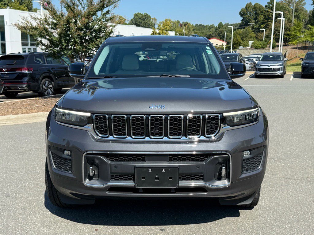 2021 Jeep Grand Cherokee Overland photo 2