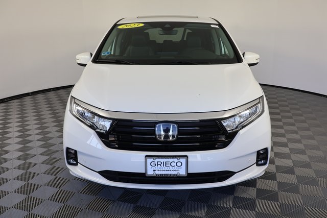 2023 Honda Odyssey Touring photo 3