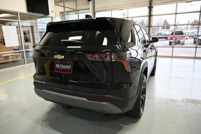 2026 Chevrolet Equinox LT photo 4