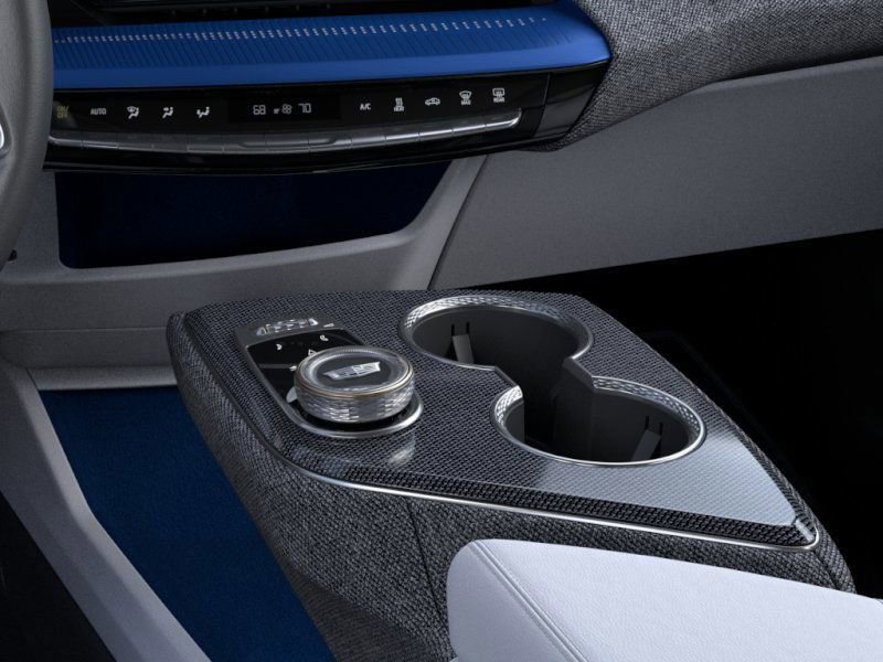 2025 Cadillac Optiq Luxury photo 22