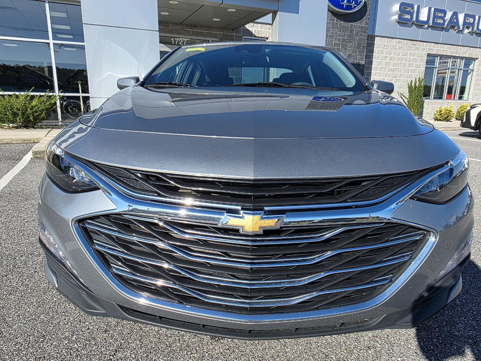 2024 Chevrolet Malibu 1LT photo 2