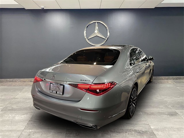 2022 Mercedes Benz S 580 4MATIC photo 4