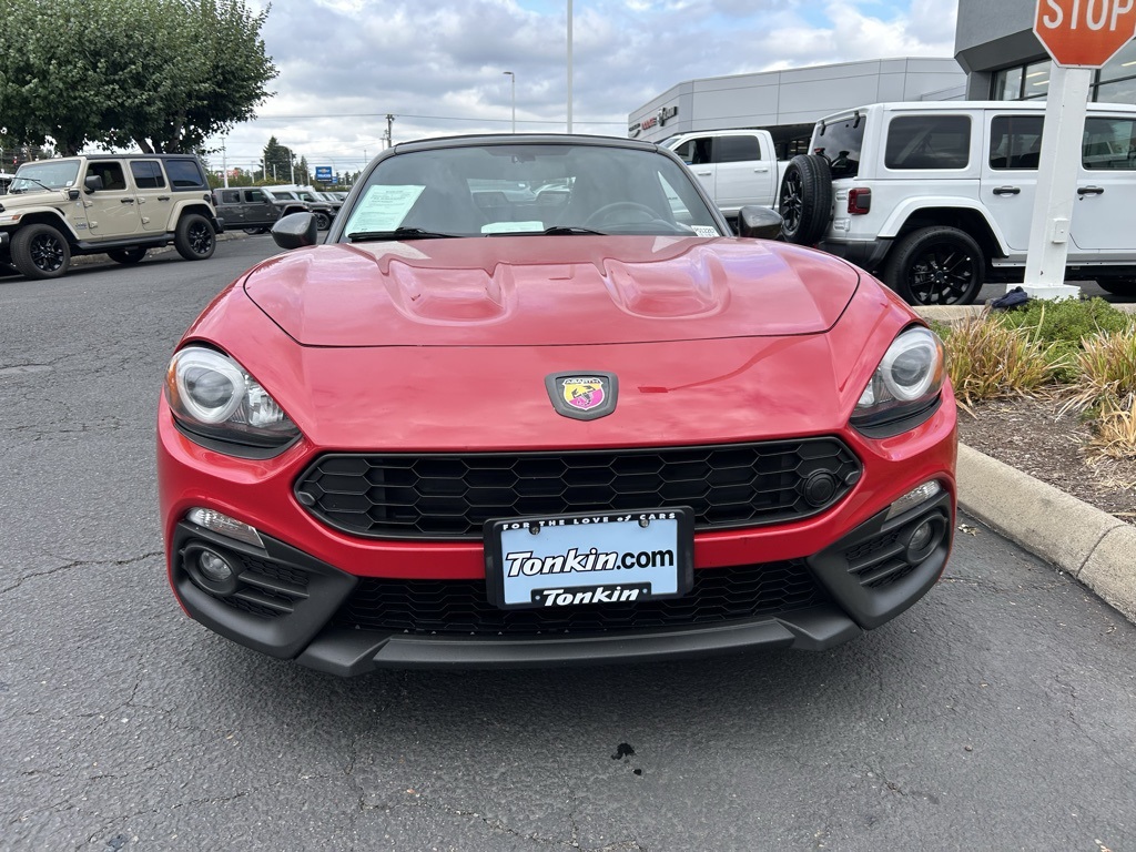 2017 Fiat 124 Spider Abarth photo 3