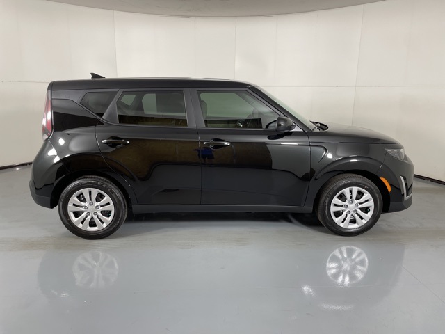 2025 Kia Soul LX S photo 8