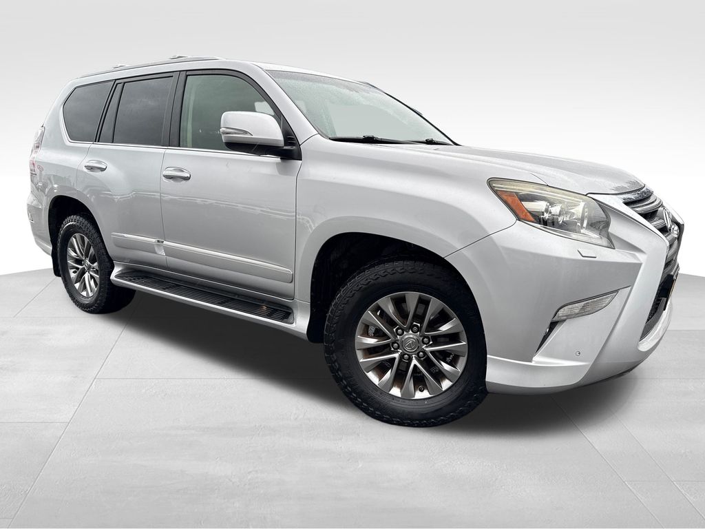 2014 Lexus GX Luxury's photo