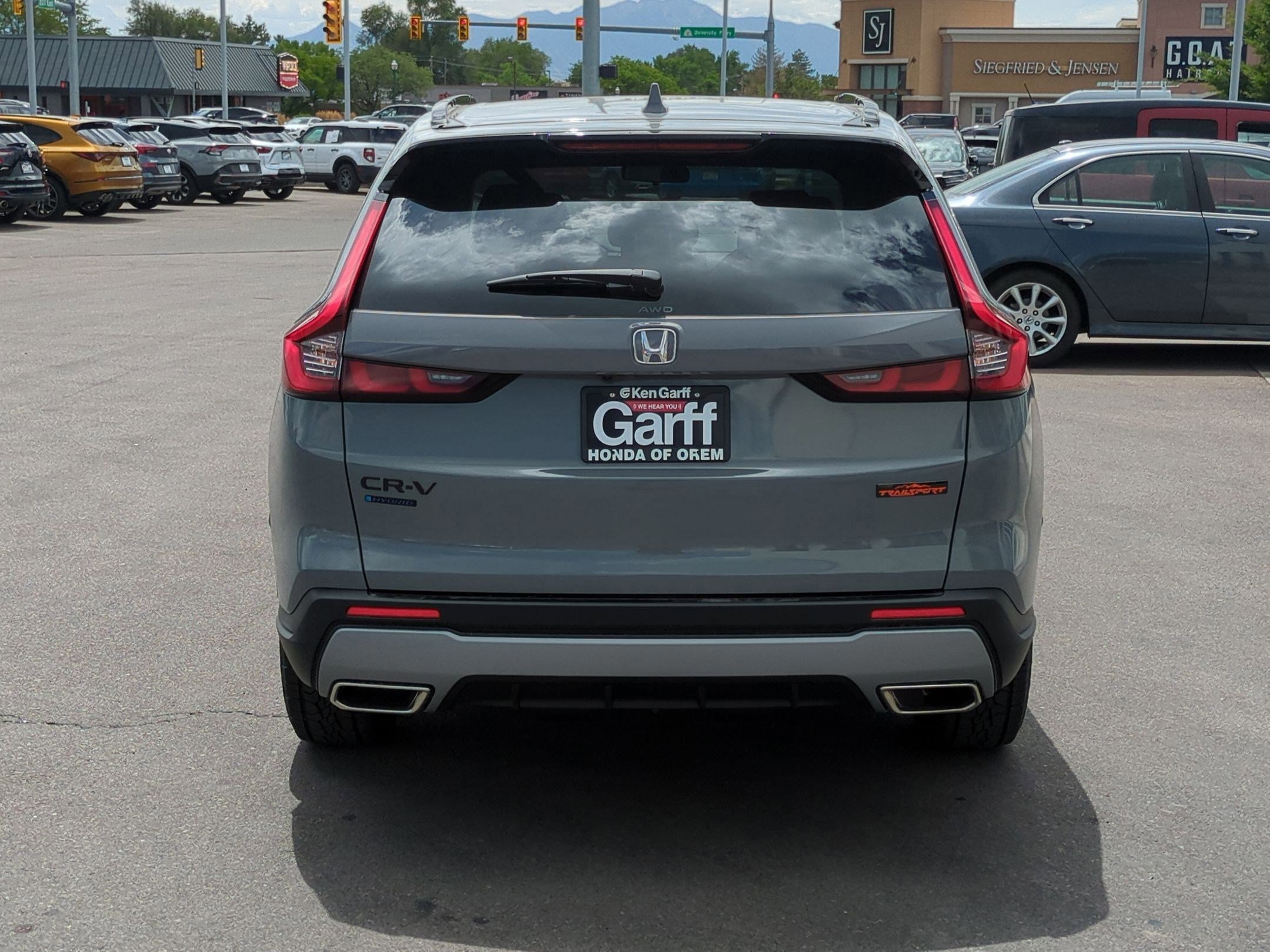 2026 Honda CR-V Hybrid photo 2