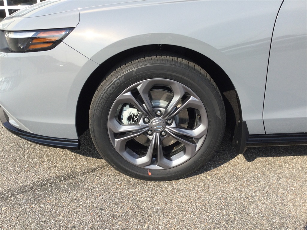 2025 Honda Accord Hybrid EX-L photo 10