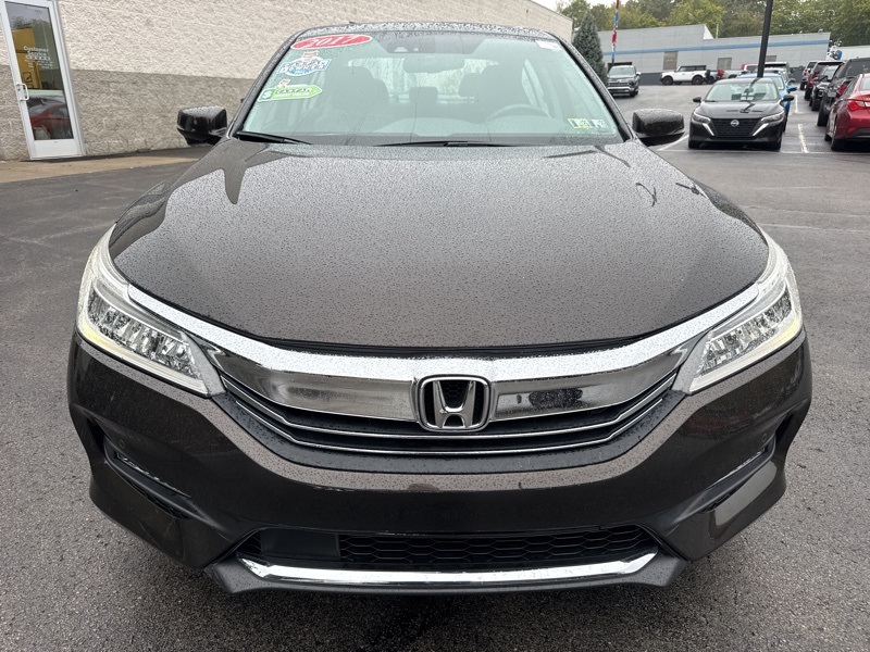 2017 Honda Accord Touring photo 9