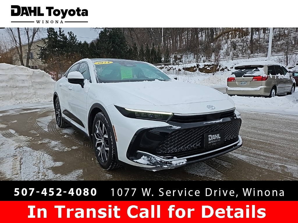 2024 Toyota Crown Limited's photo