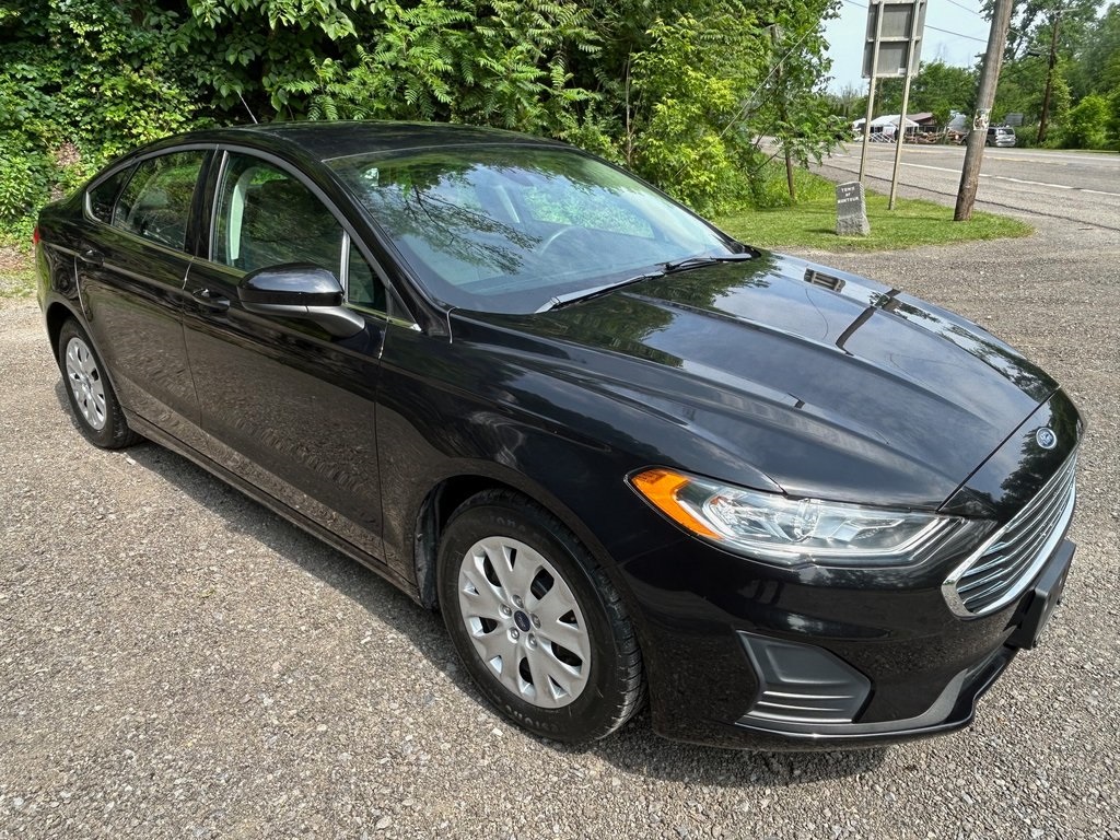 2019 Ford Fusion S photo 8